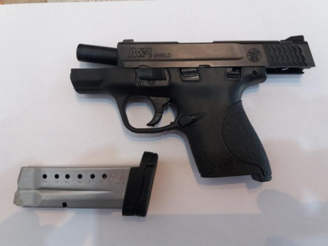 Venta pistola 9mm Smith&Wesson M-P Shield guiada en F  por 400€  portes a cargo comprador.
Unico propietario, 00