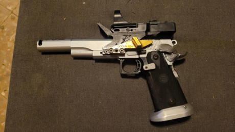 Se vende astra para open calibre 38 súper auto 3 cargadores y se regalan vainas unas 250 
700 Euros gastos 00