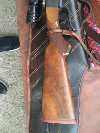 Buenos días.
Me ha pedido un amigo que le anuncie un Monotiro Ruger N 1 conmemorativo de los 200 años 00
