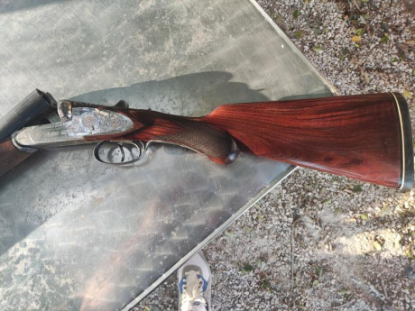 Hola se vende escopeta Arrieta modelo Fiel, de 2 gatillos (Articulados) , con válvulas de escape de gases 01