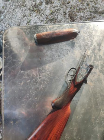 Hola se vende escopeta Arrieta modelo Fiel, de 2 gatillos (Articulados) , con válvulas de escape de gases 10