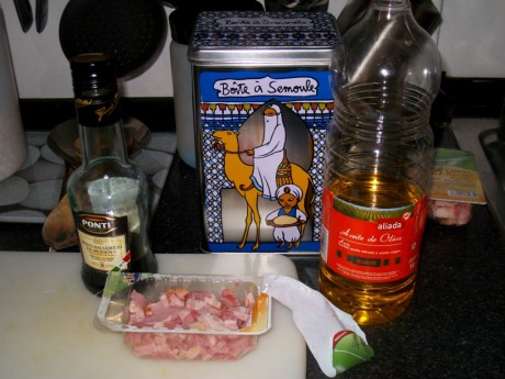 Queridos amigos: ante las expectación :8 causada por el desayuno que me he pegado esta mañana, el cual 80