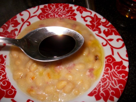 Queridos amigos: ante las expectación :8 causada por el desayuno que me he pegado esta mañana, el cual 121