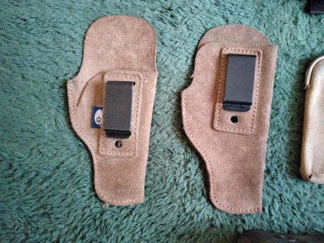 Hola , pongo a la venta varias fundas , una sobaquera como para tipo Star B , nueva a estrenar , marca 30