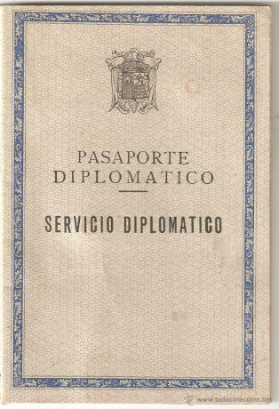 EN RECUERDO Y HOMENAJE A LOS QUE YA NO ESTÁN. 

Si pones en  GOOGLE    PASAPORTES EN LA MEMORIA   da 130