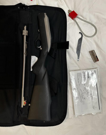 Vendo esta maravilla de la ingeniería armamentística carabinera, que no tiene prácticamente uso y que 21
