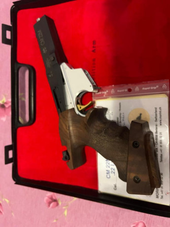 Buenas tardes compañeros se vende una Morini CM22 impoluta, con todas sus herramientas, dos cargadores 00