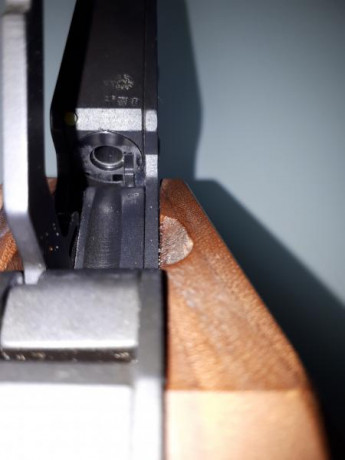 Hola.  Se vende pistola libre Morini CM84E.  Comprada en 2014, lleva unos 6000 tiros.  Cacha talla S sin 30