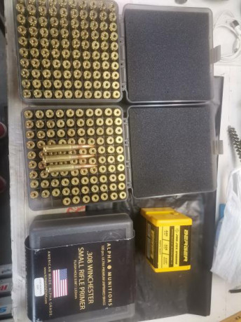 Vendo rifle target v. 
Calibre 308
Paso de estría 1/11
Tiene 197 tiros y afeita literalmente pero yo me 00