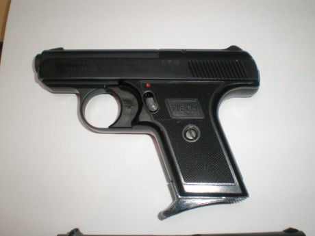 a ver si me prodigo un poco mas por aqui de nuevo...
voy a colgaros unas fotillos para disfrute publico:

 80