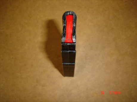 CARGADOR PARA RIFLE  MARCA SAVAGE 64 22LR 10R.
EN PERFECTO ESTADO POCO USADO METALICO 
20€ SE PUEDE RETIRAR 01