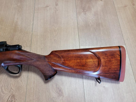 Vendo Sako L61R en calibre 30-06 .
Maderas afinadas por el culatero de Godoy a imagen de rifle inglés. 31