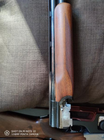 VENDO ESCOPETA RIZZINI SUPERPUESTA CAL 12 , EXPULSORA,CAÑONES DE 75 CON 5 POLICHOQUES Y CULATA REGULABLE 11
