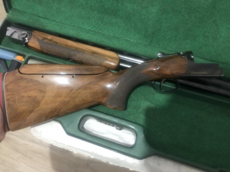 Se vende escopeta perazzi granditalia. Cañón de 72 choque intercambiable en el cañón inferior y diez décimas 50