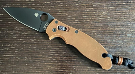 En venta esta Manix2 con cachas en G10 negro y en acero S30V también acabado en negro, sin marcas de uso 60
