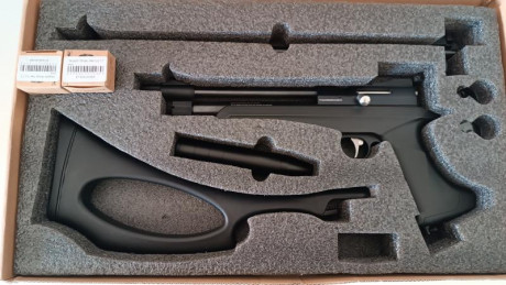 Se vende por 100€
Pistola aire comprimido Stinger Ares 5.5mm con kit de conversión a carabina.
Incluye 02