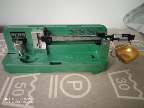 Vendo bascula analógica Rcbs 10-10.
Fabricada en USA.
Muy precisa.
Precio 100€ 32