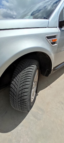 Buenas a todos vendo mi querido land rover freelander2, esta impecable de todo y no necesita hacerle nada. 10