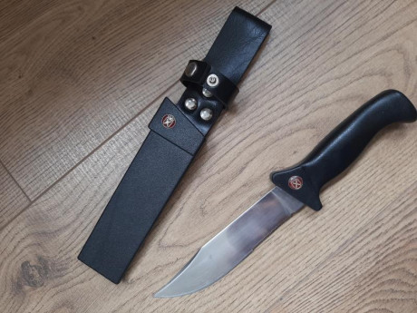 Buenas a todos, 
Pongo a la venta esta pieza de la época dorada de AITOR.

AITOR  408.176 BLACK HUNTING.

Descatalogado, 01