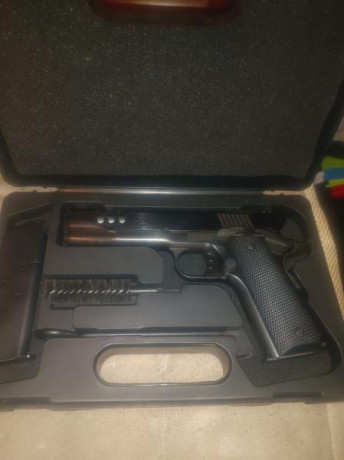 VENDIDA--Pistola NORINCO calibre 45ACP, con corredera perforada, botón de extracción de cargador sobredimensionado 02