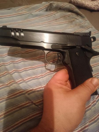VENDIDA--Pistola NORINCO calibre 45ACP, con corredera perforada, botón de extracción de cargador sobredimensionado 01