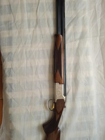 Vendo superpuesta F.N Browning B525 serie one, en excelente estado como nueva, apenas se ha usado y ese 01