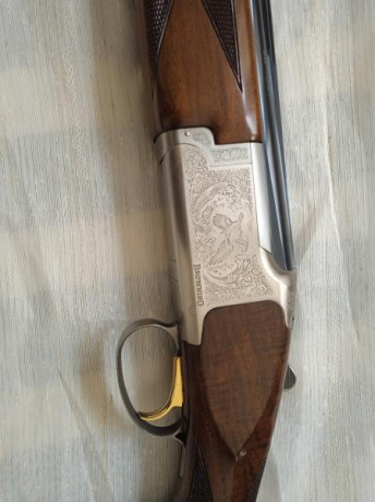 Vendo superpuesta F.N Browning B525 serie one, en excelente estado como nueva, apenas se ha usado y ese 00