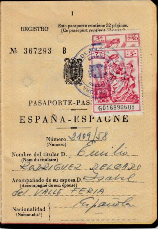  EN RECUERDO Y HOMENAJE A LOS QUE YA NO ESTÁN. 

Si pones en  GOOGLE    PASAPORTES EN LA MEMORIA   da 171