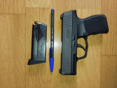 Pongo a la venta mi pistola Sig Sauer P365. Guiada con licencia A. Comprada en septiembre de 2020, no 02
