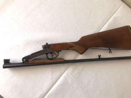 Buenos días. 
Un amigo vende una antigua escopeta de perrillos en perfecto estado de funcionamiento.
Marca 02