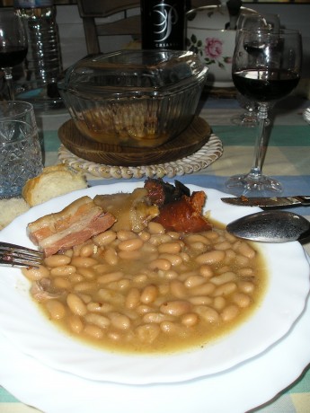 Queridos amigos: ante las expectación :8 causada por el desayuno que me he pegado esta mañana, el cual 121