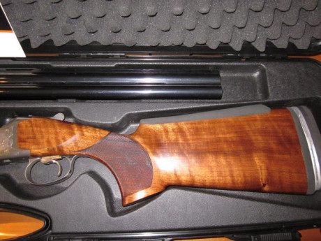 Buenas.
Pongo a la venta escopeta para TRAP , marca  BROWNING modelo 525,con 76cm de cañón
de 2* y 1*.Muy 80