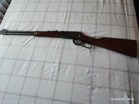 Mi amigo José Manuel (Tf. 665652190) vende (por dejar el tiro por jubilación) 
 Rifle  Winchester 30/30 01