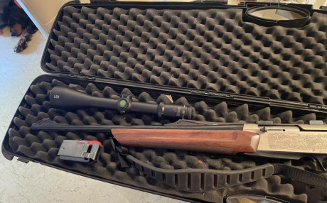 Se vende Rifle Browning Longtrack eclipse gold en calibre 9.3x62 . Rifle en excelente estado! 900€ y se 00
