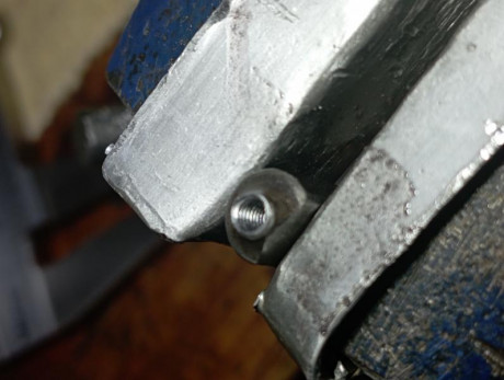 Saludos a la buena gente del foro, se me ha roto la aguja percutora de mi rifle tigre, alguien tiene repuesto 51