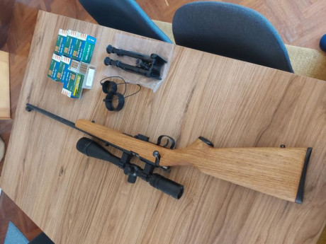Carabina Norinco calibre 22 magnum JW23.
Maderas al aceite.
Incluyo visor Tasco Varmint 6-24x42 con retícula 00