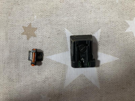 Se vende armscor 1911 y kit del 22 precio 700 también se podría cambiar por pistola glock 17 hk usp o 30
