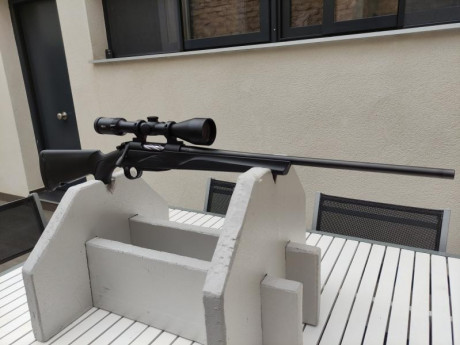 Hola a todos.
Pongo a la venta un Franchi Horizon calibre 30-06.
Habrá disparado dos cajas de balas. Utilizado 00