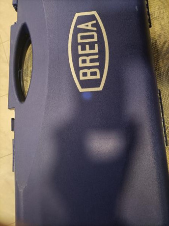 Nueva completamente.Nunca guiada ni extrenada, arma de exposición,se cambia por rifle de mi interés,en 20