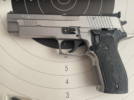 Vendida.

Por hacer sitio para un proyecto nuevo pongo a  la venta está Sig Sauer P226 S Allround X-Line 20