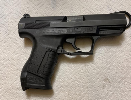 Vendo Walther P99 QA 40S&W en perfecto estado solo a tirado 500 tiros, 
La pistola está en Barcelona
Precio 01