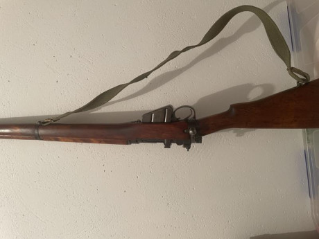 Hola 
Pongo a la venta Lee Enfield 303
En un estado inmejorable 
Precio 500€ 00