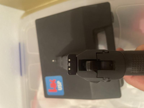 Hola pongo a la venta esta Hk usp standard 
Alzas micrometricas más las originales 
Maletín original 
Un 02