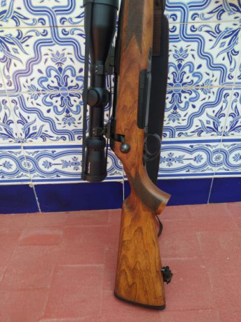 Rifle de cerrojo de la marca Rößler. Rosler Titan 6. Marca austriaca

- Maderas seleccionadas terminadas 01