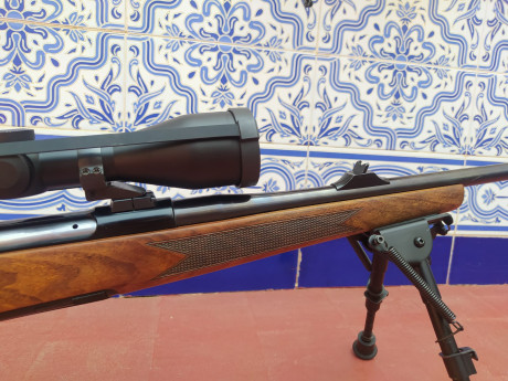 Rifle de cerrojo de la marca Rößler. Rosler Titan 6. Marca austriaca

- Maderas seleccionadas terminadas 00