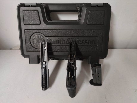 Por falta de tiempo y para liberar cupo se vende pistola semiautomática Smith and Wesson MP9 muy cuidada 21