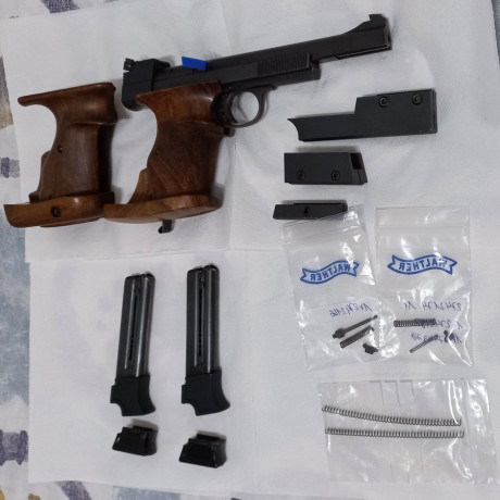        ***Vendida, gracias a todos por el interés***  

Vendo pistola Hammerli 208 International, cal. 01