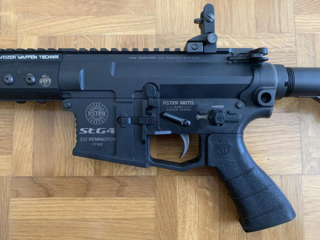 Buenas compañeros, a la venta una de mis armas más mimadas que tengo, puesta a capricho.
Rifle AR15
Marca: 00