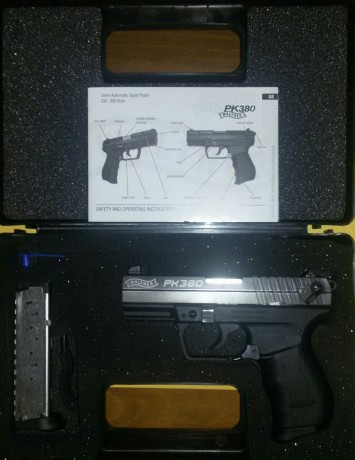 Vendo en Almería esta Walther PK380.
Guiada en A. Cal. 9 corto/.380auto.
Viene con maletín original, instrucciones, 00