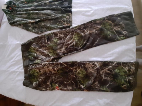 Buenas a todos,
Pongo a la venta este equipo completo de camuflaje de la marca HART, todo en perfecto 00